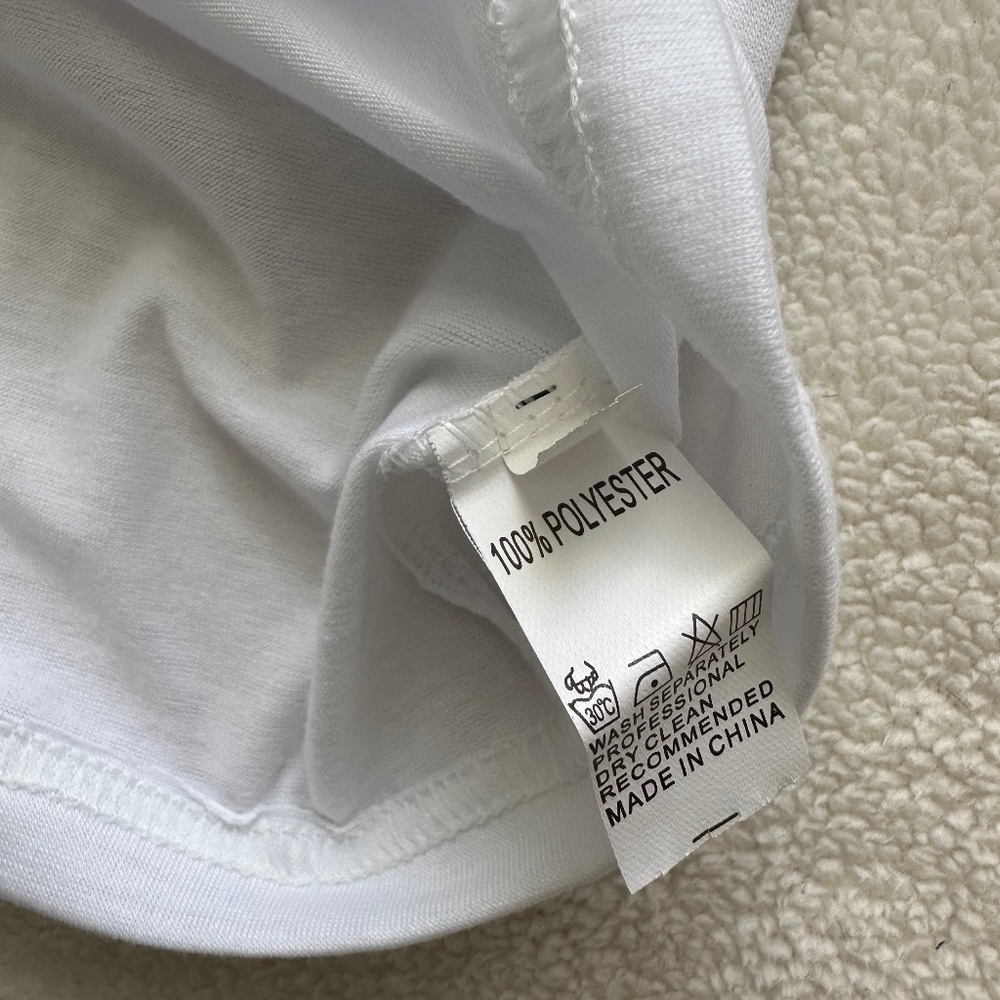 V-Neck Long-Sleeved T-Shirt | Women's S - Picture 7 of 12
